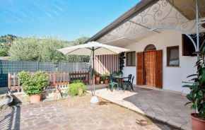 Amazing Apartment In Piano Di Mommio With Wifi Mommio